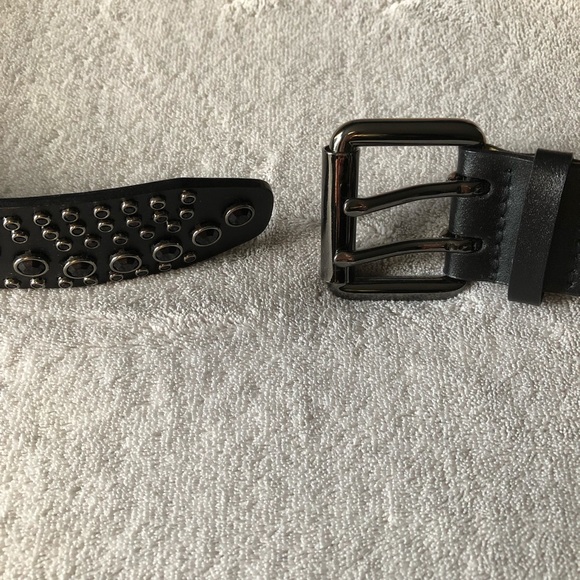 BLACK GENUINE LEATHER BELT WITH BLACK AND SILVER GEMS & BLACK METAL BUCKLE M - Picture 5 of 7